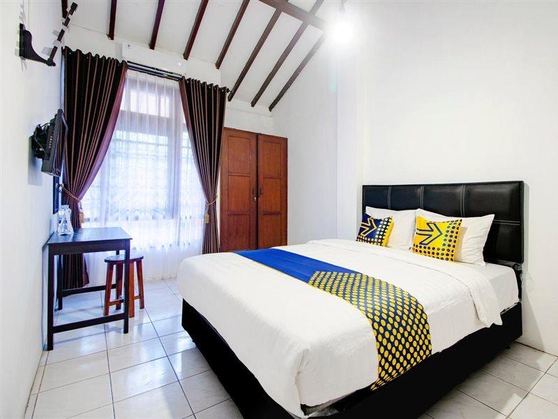 Spot On 2107 Ijo Pupus Syariah Residence Baturetno المظهر الخارجي الصورة