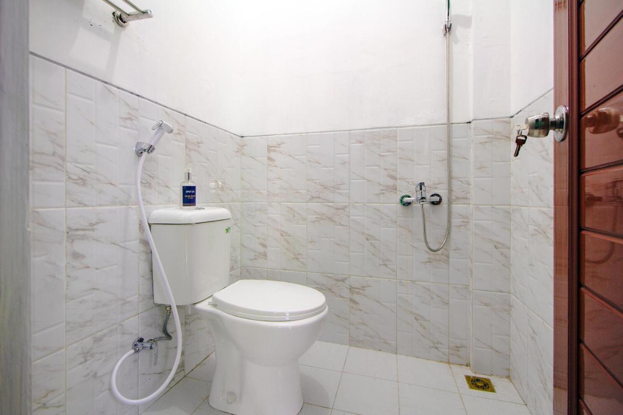 Spot On 2107 Ijo Pupus Syariah Residence Baturetno المظهر الخارجي الصورة